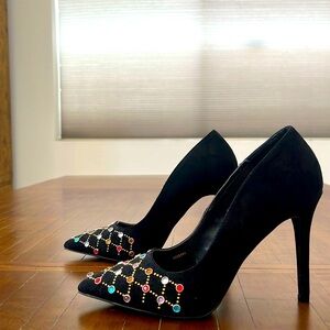 BLACK SUEDE PUMPS- COLORED JEWELS ON TOE.